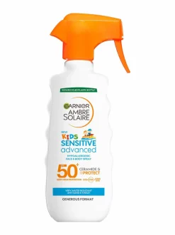 Aurinkotuotteet-Garnier Ambre Solaire Sensitive Advanced Kids Hypoallergenic Spray SPF50+ -aurinkosuojasuihke