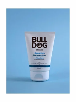 Miehet-Bulldog Natural Skincare Bulldog Sensitive Moisturiser -kasvovoide 100 ml