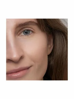 Kasvojenhoito|Kasvojenhoito-Madara CITY CC Hyaluronic Anti-pollution CC Cream SPF 15 -meikkivoide 40 ml