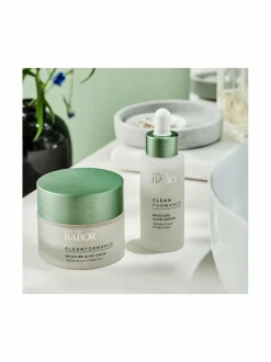 Kasvojenhoito-Babor Cleanformance Moisture Glow Day Cream -kasvovoide