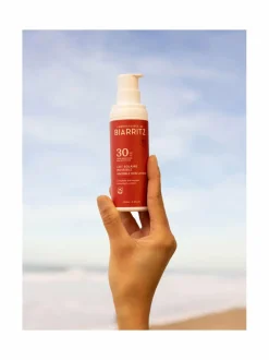 Aurinkotuotteet-Laboratoires de Biarritz Invisible Milk SPF30 -auringonsuojavoide