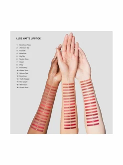 Huulet-Bobbi Brown Luxe Matte Lipstick -huulipuna PARKSIDE