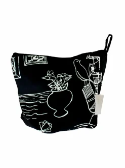 Toiletti- & Meikkilaukut-Saana ja Olli Mielenmaisemia-kosmetiikkalaukku BLACK FABRIC/WHITE PRINT