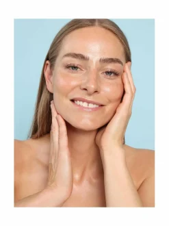 Kasvojenhoito-Joik Moisture Magnet Hyaluronic Acid Booster Serum -seerumi