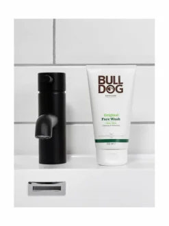 Miehet-Bulldog Natural Skincare Original Face Wash -puhdistustuote 150 ml