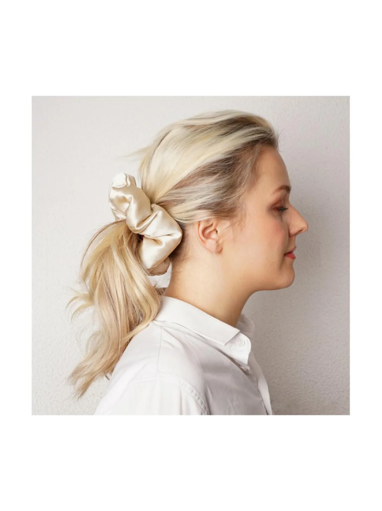 Hiustarvikkeet-Upcycle with Jing Oversized Pillow Scrunchie -hiusdonitsi - BEIGE