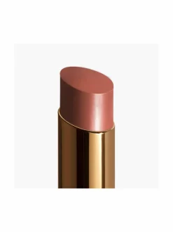 Huulet-CHANEL ROUGE COCO BAUME A Hydrating Tinted Lip Balm That Offers Buildable Colour For Better Looking Lips Day After Day