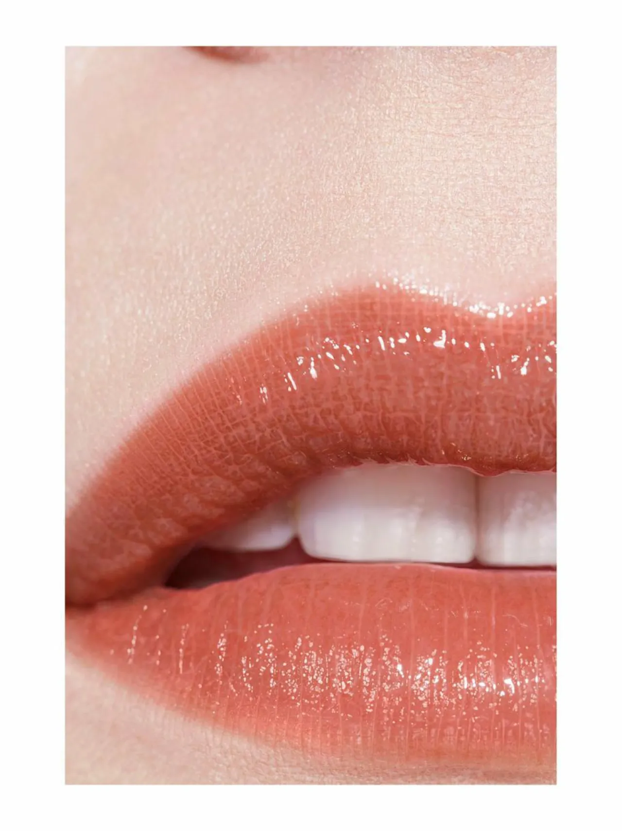 Huulet-CHANEL ROUGE COCO BAUME A Hydrating Tinted Lip Balm That Offers Buildable Colour For Better Looking Lips Day After Day