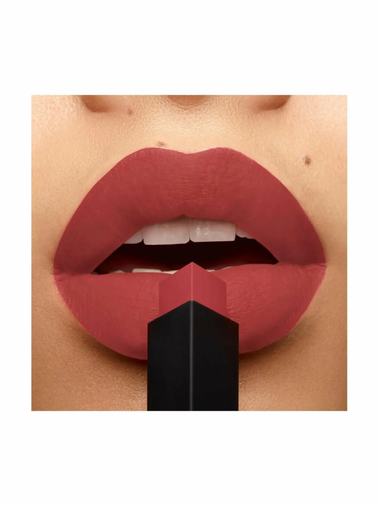 Huulet-Yves Saint Laurent Rouge Pur Couture The Slim Lipstick -huulipuna